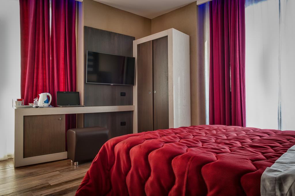 Hotel Angioino & Spa Naples Exterior photo